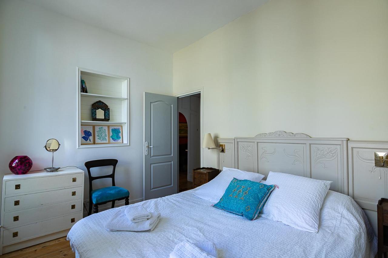 Appartement De La Tour De L'Horloge De دينان المظهر الخارجي الصورة