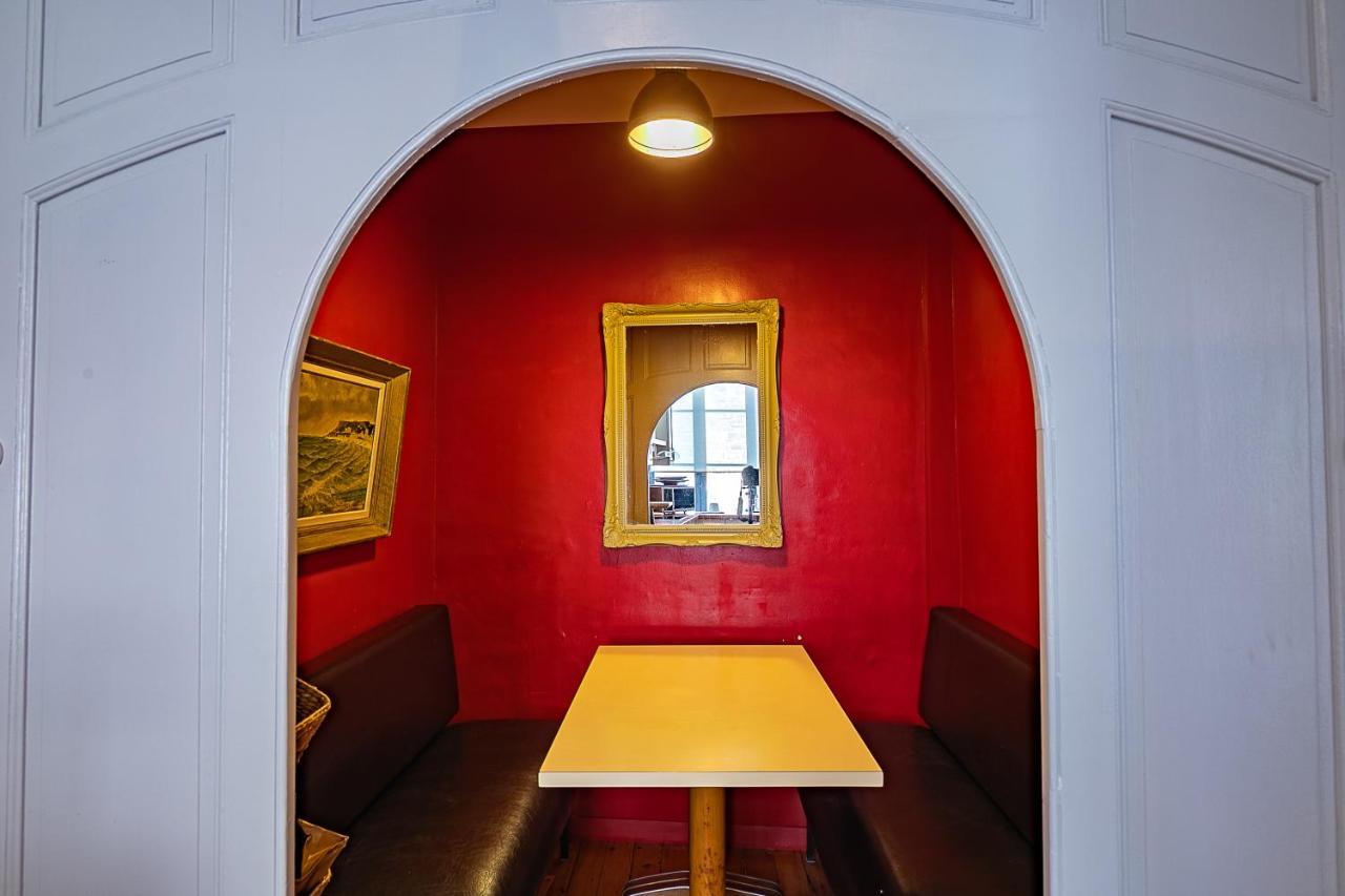 Appartement De La Tour De L'Horloge De دينان المظهر الخارجي الصورة